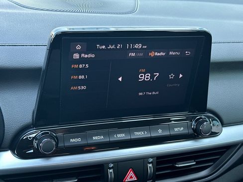 Used 2024 Kia Forte LXS w/ LXS Technology Package FWD image 16