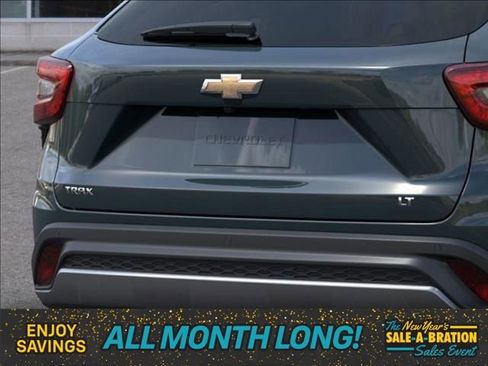 New 2026 Chevrolet Trax LT w/ Driver Confidence Package image 14