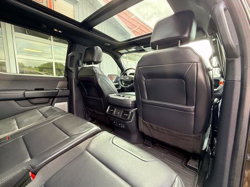 Used 2025 Ford F150 Raptor AWD/4WD image 38