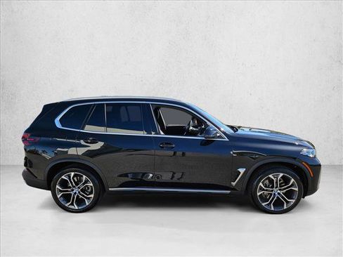 Used 2026 BMW X5 xDrive40i AWD/4WD image 4