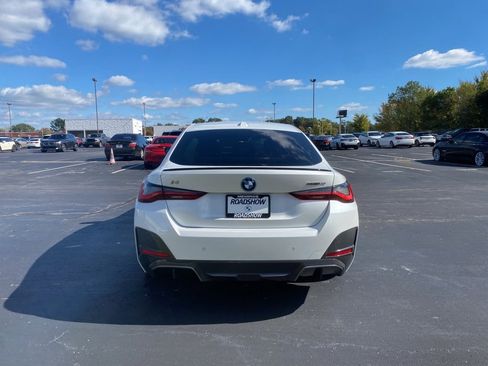 Used 2023 BMW i4 eDrive40 w/ M Sport Package image 4