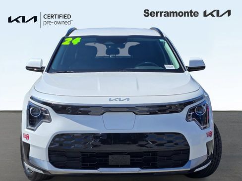 Certified 2024 Kia Niro Wind FWD image 2