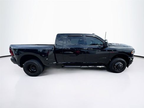 Used 2024 RAM 3500 Laramie w/ Night Edition AWD/4WD image 33
