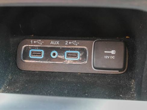 Used 2022 Jeep Grand Cherokee Laredo X AWD/4WD image 24