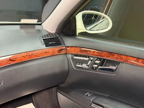 Used 2008 Mercedes-Benz S 550 image 25