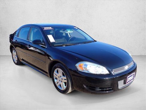 Used 2014 Chevrolet Impala LT w/ LT Sunroof Package FWD image 6