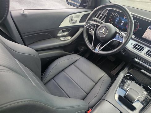 Used 2024 Mercedes-Benz GLE 450 4MATIC image 29