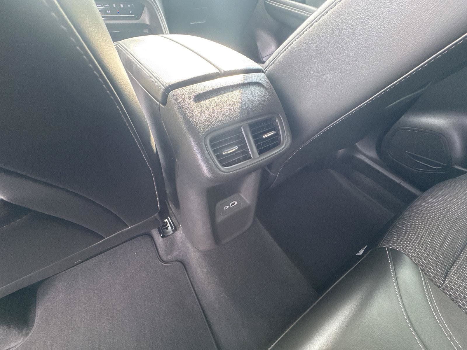 Used 2023 Buick Envision Preferred FWD image 11