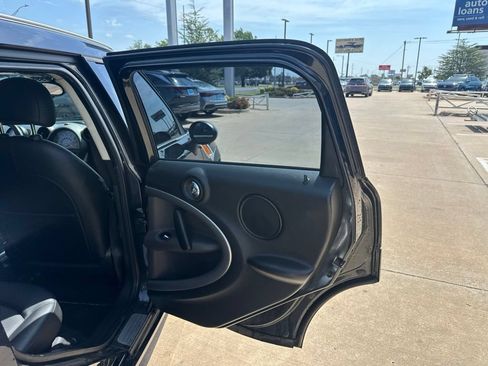 Used 2012 MINI Cooper Countryman FWD image 16