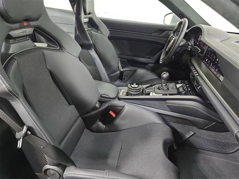 Certified 2025 Porsche 911 GT3 image 27