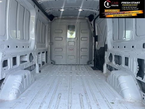 Used 2025 Ford Transit 250 148 Medium Roof RWD image 8