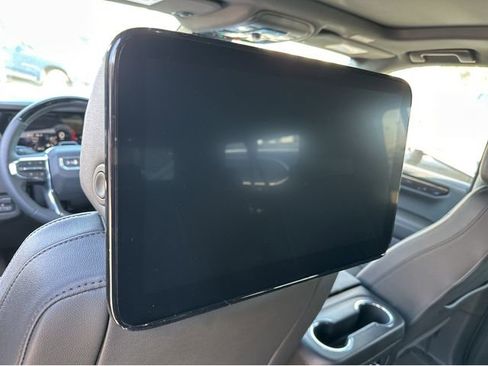 New 2026 GMC Yukon XL Elevation image 27