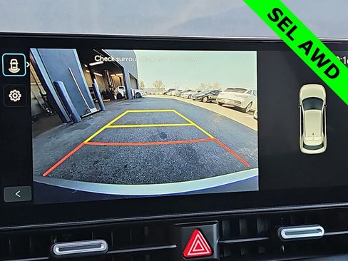 Used 2025 Hyundai Ioniq 5 SEL image 26