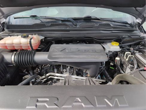Used 2025 RAM 1500 Tradesman AWD/4WD image 12