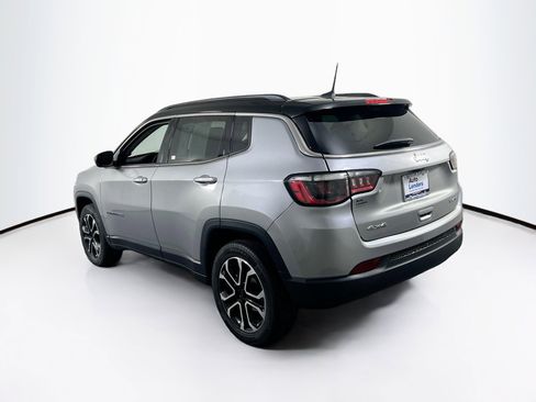 Used 2022 Jeep Compass Limited w/ Sun and Sound Group AWD/4WD image 7