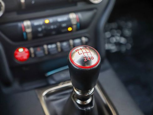 Used 2018 Ford Mustang Shelby GT350 w/ Electronics Package image 29