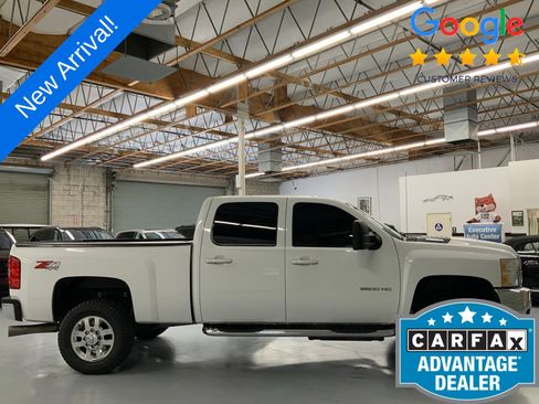 Used 2012 Chevrolet Silverado 2500 LTZ w/ LTZ Plus Package AWD/4WD image 4