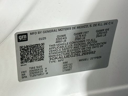 Used 2025 GMC Terrain Elevation w/ Black Edition AWD/4WD image 12