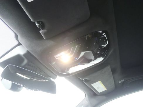 New 2027 BMW M5 Touring AWD/4WD image 21