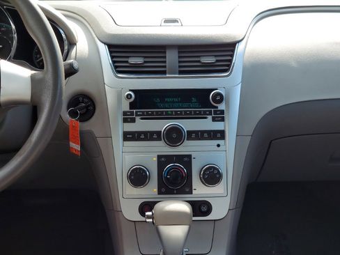 Used 2009 Chevrolet Malibu LS FWD image 13