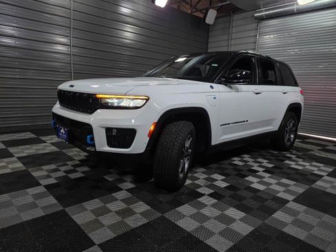 Used 2022 Jeep Grand Cherokee Trailhawk w/ Advanced Protech Group II image 44
