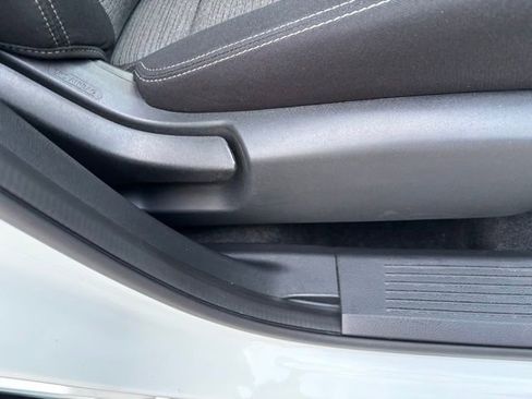 Used 2021 Nissan Rogue SV image 28