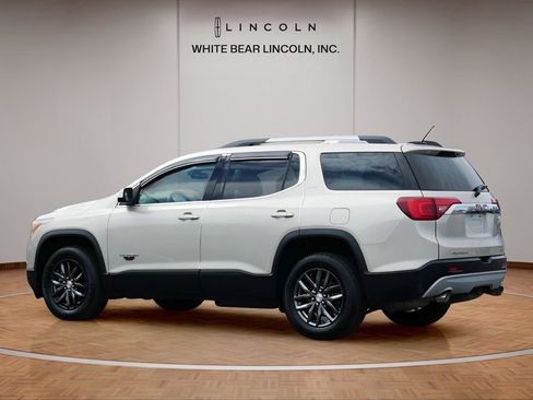Used 2017 GMC Acadia SLT AWD/4WD image 7