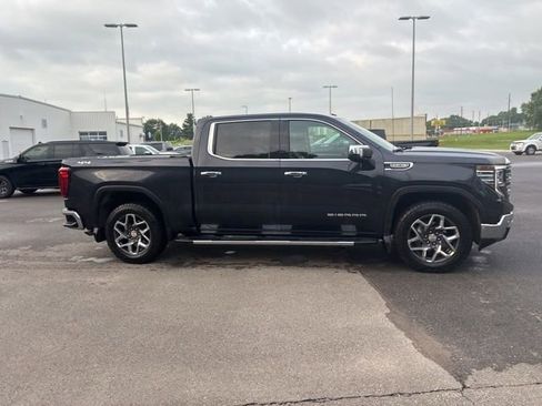 Used 2024 GMC Sierra 1500 SLT w/ SLT Premium Plus Package AWD/4WD image 7
