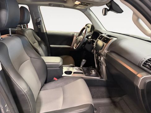 Used 2024 Toyota 4Runner SR5 Premium w/ Moonroof Package AWD/4WD image 16