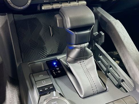 New 2026 Toyota Tacoma SR5 AWD/4WD image 17