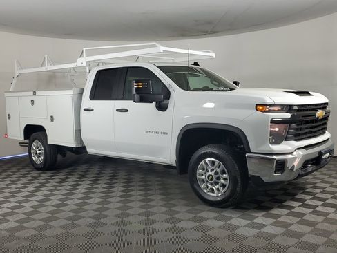 New 2026 Chevrolet Silverado 2500 W/T RWD image 3