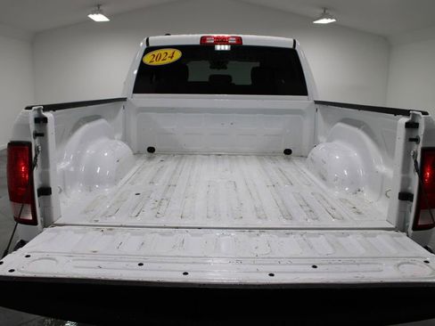 Used 2024 RAM 1500 Classic SLT image 16