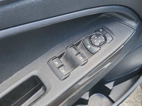 Used 2019 Ford EcoSport SE w/ SE Convenience Package image 14