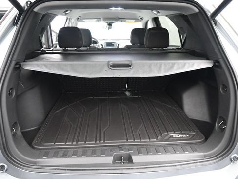 Used 2023 Chevrolet Equinox LT w/ Driver Convenience Package FWD image 22