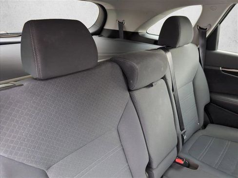 Used 2019 Kia Sorento L image 19