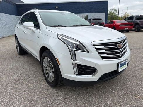 Used 2017 Cadillac XT5 Luxury w/ Driver Awareness Package AWD/4WD image 7