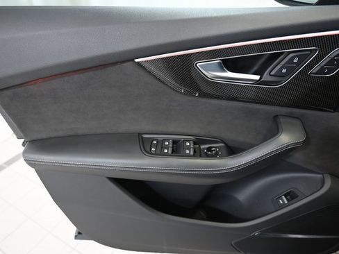 Used 2022 Audi SQ8 Prestige w/ Prestige Package image 21