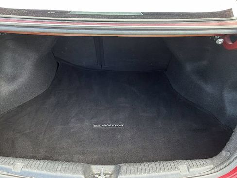 Used 2016 Hyundai Elantra SE FWD image 12