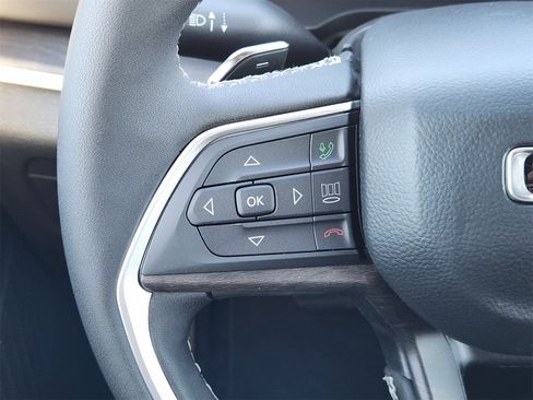 New 2026 Jeep Grand Cherokee Altitude image 26