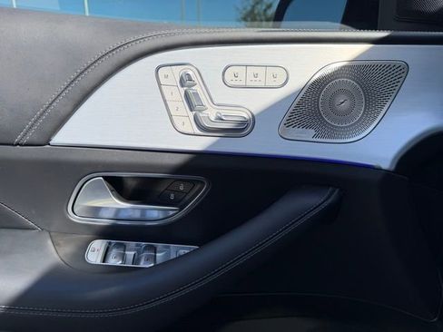 Used 2024 Mercedes-Benz GLS 63 AMG 4MATIC image 11