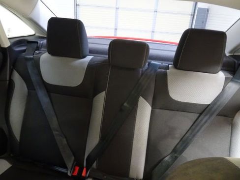 Used 2014 Ford Focus SE w/ SE Sport Package image 35