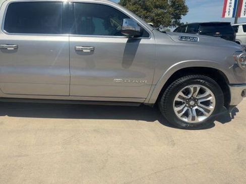 Used 2019 RAM 1500 Limited RWD image 9