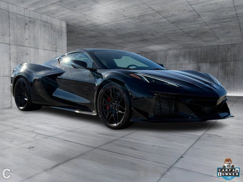 Certified 2023 Chevrolet Corvette Z06 w/ Z07 Performance Package image 9