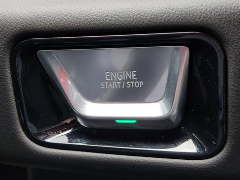 Used 2025 GMC Yukon XL Elevation AWD/4WD image 24