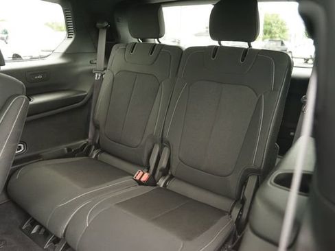 Used 2025 Jeep Grand Cherokee L Laredo w/ Luxury Tech Group I AWD/4WD image 15
