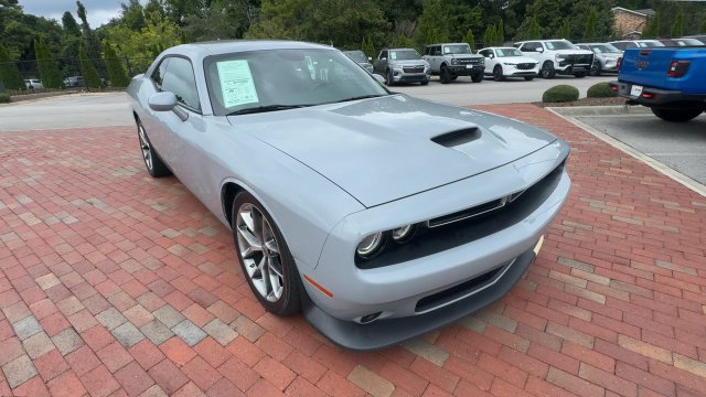 Used 2022 Dodge Challenger GT RWD image 5
