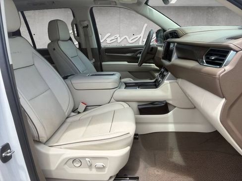 Used 2021 GMC Yukon Denali AWD/4WD image 24