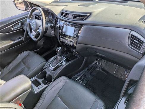 Used 2018 Nissan Rogue SL w/ Premium Package image 19