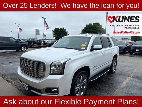 Used 2017 GMC Yukon Denali w/ Open Road Package AWD/4WD image 4