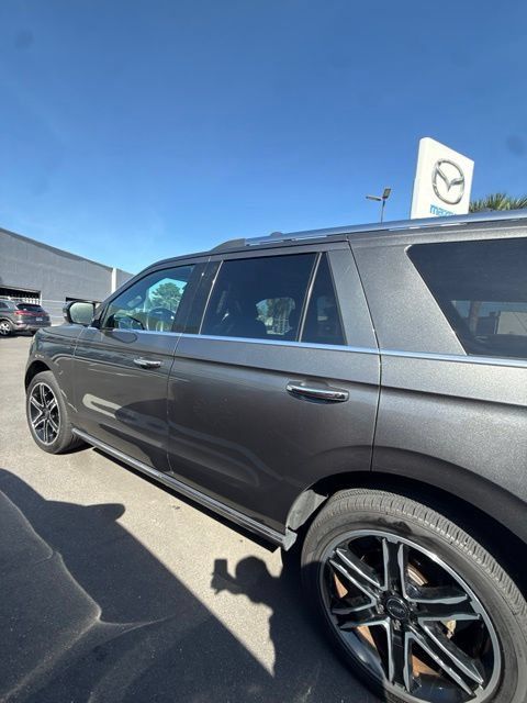 Used 2019 Ford Expedition Limited w/ Special Edition Package RWD image 9